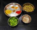 A picture of step 3 of High -Protein-Mung Bean Dry Sabzi.