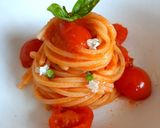 Foto del passaggio 6 della ricetta Spaghetto quadrato al pomodoro e fiori di basilico