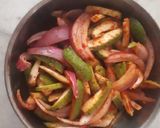 કાચી કેરી કાંદા નું સલાડ (Kachi Keri Kanda Salad Recipe In Gujarati) રેસીપી સ્ટેપ3ફોટો