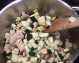 Foto del paso 5 de la receta: Arroz salteado con verduras y salsa de soja