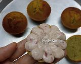 Foto langkah ke 9 dari resep Matcha Financier with Strawberry Cream Cheese.