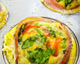 Foto del paso 3 de la receta: Huevos envueltos en bacon para el desayuno