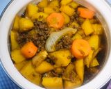 Foto langkah ke 4 dari resep Kentang Kecap Daging Sapi.