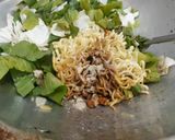 Foto langkah ke 3 dari resep Mie goreng jawa.