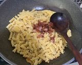 Foto langkah ke 5 dari resep Fusilli Aglio Olio.