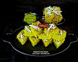 A picture of step 6 of Green Moong Dhokla.