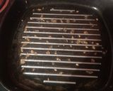 A picture of step 5 of Aluvadi or Pathrode.