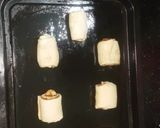 A picture of step 5 of Banana hazelnut choco rolls.