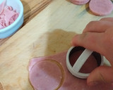 Foto del paso 1 de la receta: Canapés de jamón y almendras