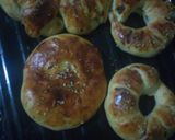 صورة لخطوة 6 من وصفة بيتزا ومعجنات بالفرن 🥨🍕😋
