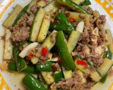小黃瓜炒牛肉片的食譜步驟3照片