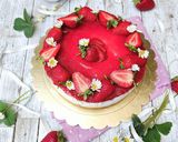 Foto del passaggio 9 della ricetta Cheesecake alle fragole