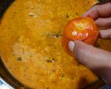 A picture of step 5 of Stuff tomato.