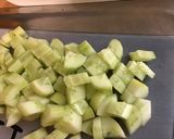Une image de l'étape 7 de Salade de semoule aux tomates, concombre, poivrons et lomo.