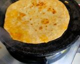 A picture of step 3 of Sattu Paratha.