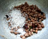A picture of step 2 of Peanut sundal.