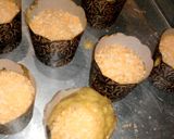 Foto langkah ke 11 dari resep Bolu Pisang Cup No Mixer.