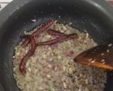 A picture of step 2 of Moongrey sabzi.
