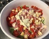 Une image de l'étape 7 de Salade marinée concombres,tomates et pommes à la crème,citron et dulce.