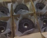 Foto langkah ke 6 dari resep Bolu Ketan Hitam Kukus isi Cream Cheese.