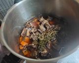 百里香燉牛肉粉絲煲的食譜步驟4照片