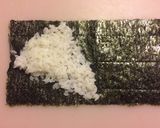 Foto del passaggio 3 della ricetta Temaki Sushi (Sushi arrotolato a mano)