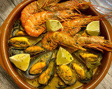 Foto del paso 5 de la receta: Cazuela de mariscos al curry verde