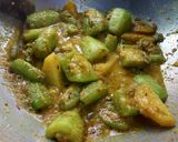 ঝিঙে আলু পোস্ত(Jhinge alu posto recipe in Bengali) রেসিপির ধাপ 3 ছবি