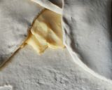 Foto langkah ke 2 dari resep Kue Cum-Cum Fla Coklat Homemade puff pastry.