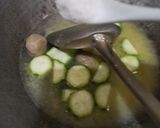 Foto langkah ke 3 dari resep Bening oyong bakso soun.