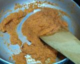 A picture of step 4 of Tricolour Sooji Halwa.
