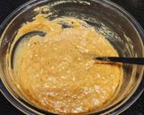 A picture of step 4 of Wheat flour banana cake.