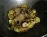 A picture of step 4 of Arbi ki spicy dry veg.