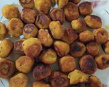 A picture of step 3 of Bengal Gram Dal Fritters Curry.
