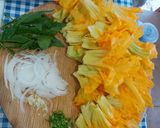 Foto del paso 6 de la receta: Quesadillas de flor de calabaza