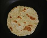Foto langkah ke 5 dari resep Chicken Wrap.