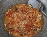 Foto langkah ke 5 dari resep Seblak Bandung Praktis (Tidak Terlalu Pedas).
