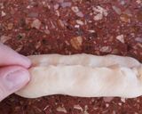 Foto del paso 3 de la receta: Pan Francés Baguettes Rellenos de Queso y perfumados con Limón