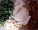 Foto del paso 2 de la receta: Espaguetis con champiñones en salsa de espinaca y cúrcuma