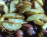 A picture of step 4 of Chilli Potato.