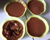 Foto langkah ke 4 dari resep Brownies Kukus Mawar.