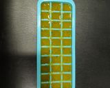 A picture of step 4 of Orange Chia Seed Ice Cubes.