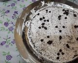 A picture of step 9 of Christmas 🍫 chocolate choco chips whip cream cake.