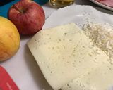 Foto del paso 1 de la receta: Lomo al ajillo con salsa de quesos y manzana asada, para cena-exprés