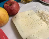 Foto del paso 1 de la receta: Lomo al ajillo con salsa de quesos y manzana asada, para cena-exprés