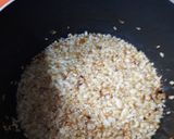 Foto del paso 2 de la receta: Arroz con cebolla caramelizada!