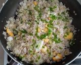 Hình bước làm 2 của món Cơm chiên trứng