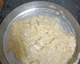 A picture of step 1 of Kashi Chat Bhandar's Chole Tikki Chat.
