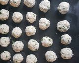 Foto del paso 2 de la receta: Bombitas de ricota, nuez y roquefort 😋😋😋