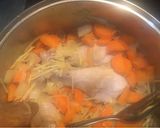 A picture of step 2 of Chicken, Ginger & Turmeric Soup.